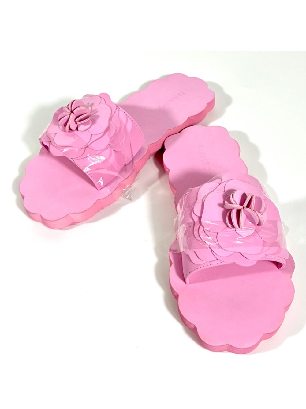 FARM Rio Pink Floral Appliqué Scalloped Slide Sandals NWT 10 3D Floral Design